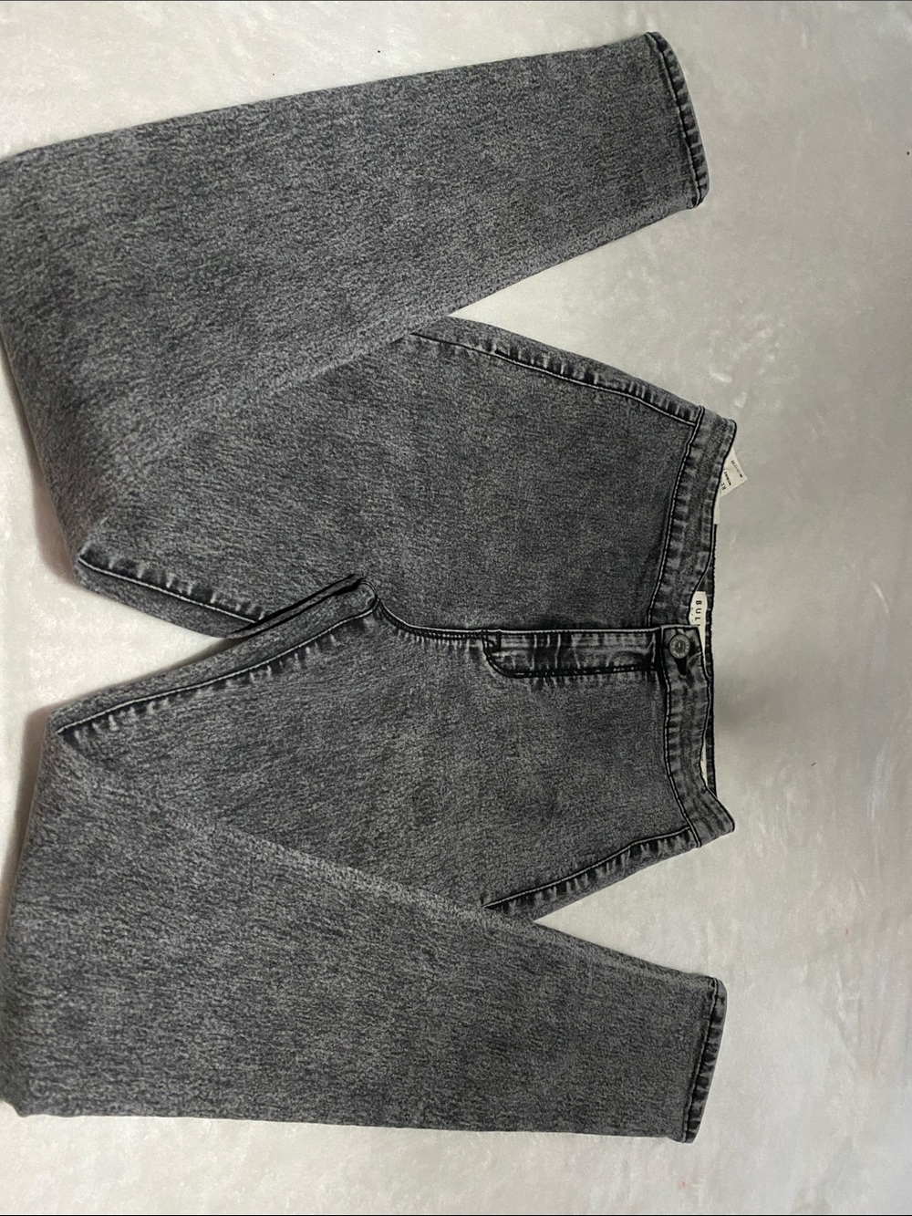 Bullhead Women's Straight Leg Gray Stonewash Jeans